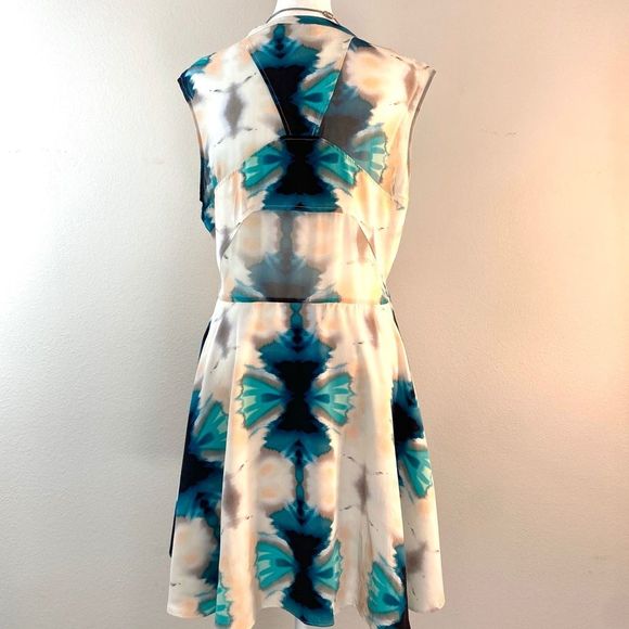 Madison Marcus Silk Dress - Picture 5 of 15